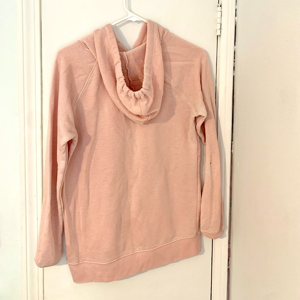Barely worn American eagle pink hoodie. Super soft